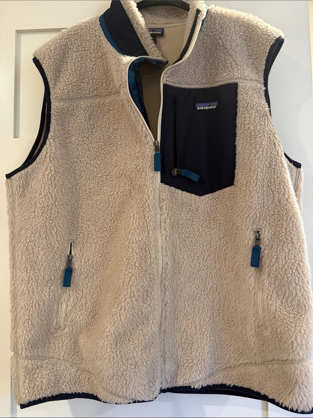 Patagonia Classic Retro-X Men’s Sherpa Vest XXL with Navy Chest Pocket